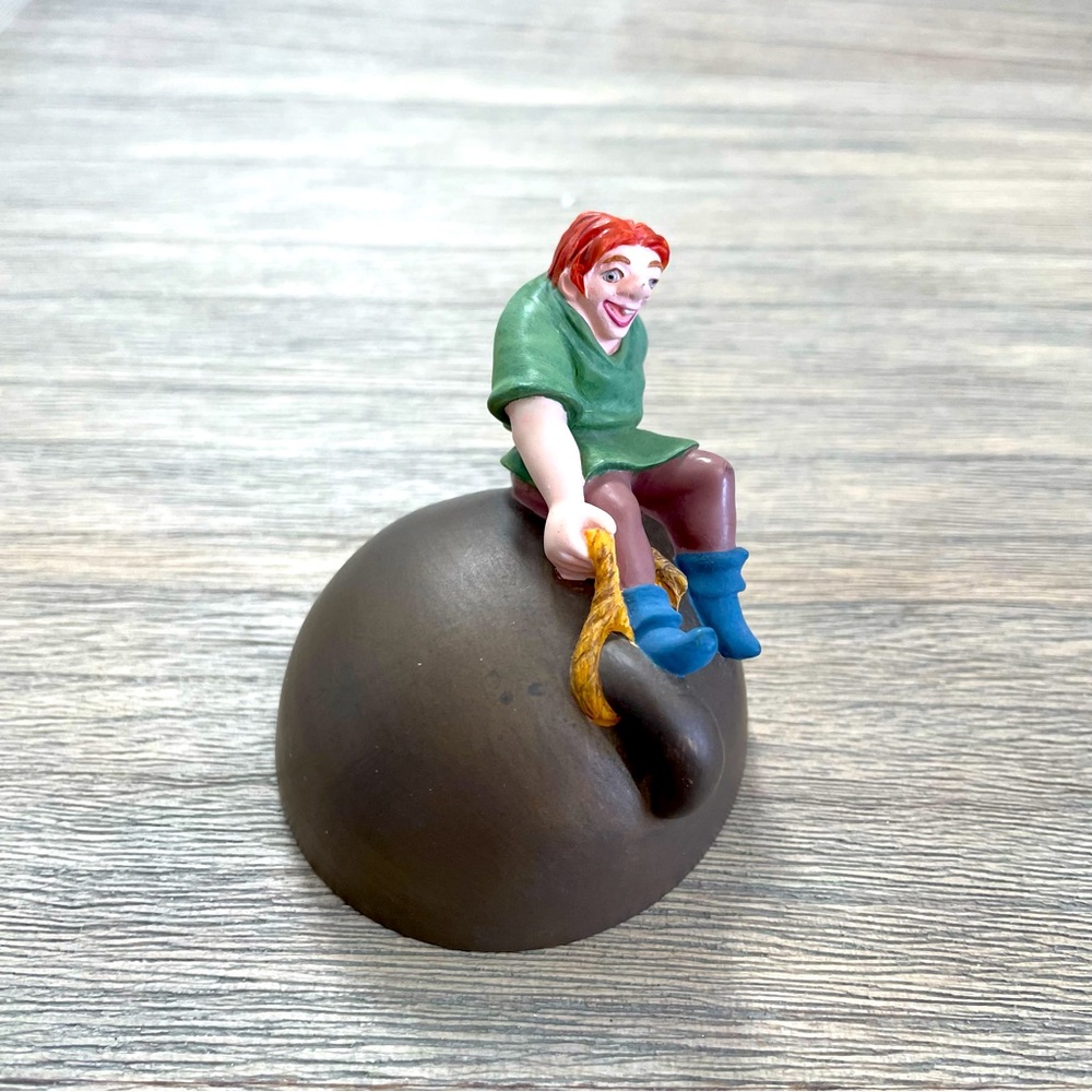 Collection - Hunchback of Notre Dame Quasimodo